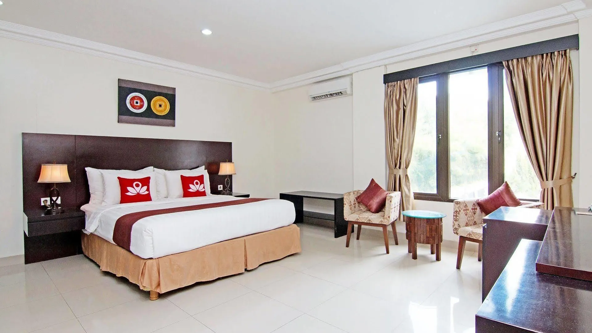 Zen Rooms Shri Laksmi Seminyak 3*,